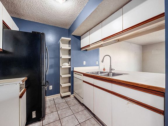 5th image of 2000 Jasper Ln #26E