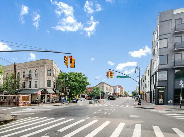 540 Graham Avenue image 16 of 16