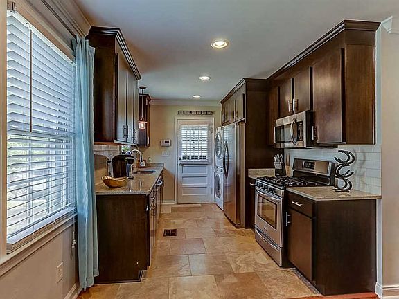 5th image of 3933 Philwood Ave