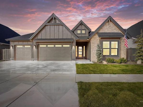 4530 W Durango Dr, Meridian, ID 83646