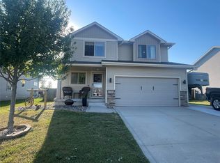 1754 Sadie Ln, Adel, IA 50003
