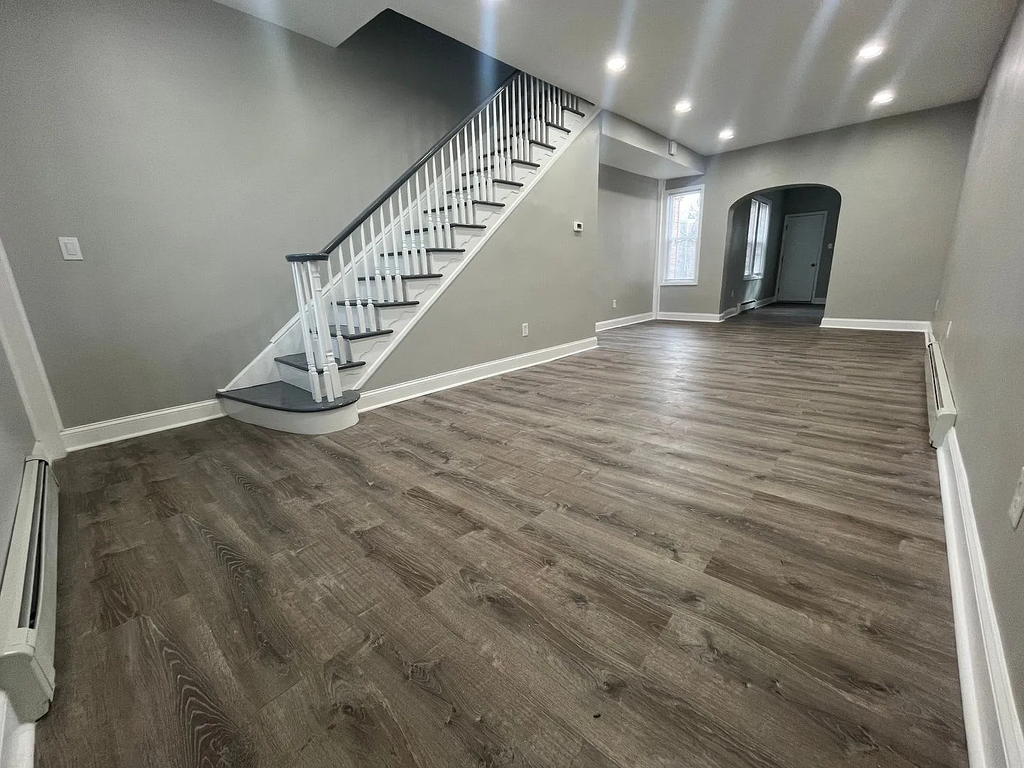 Newly Renovated 2 Bed/1 Bath in Whitman Park Neighborhood of Camden! — Photo 2
