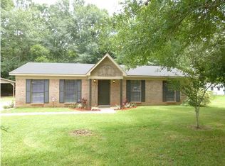 2855 Cottage Glenn Dr E, Mobile, AL 36695