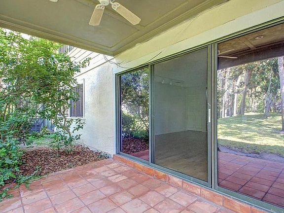 3rd image of 7902 Los Robles Ct