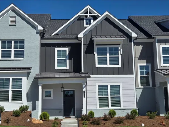 105 Grand Highlands Ct, Winder, GA 30680