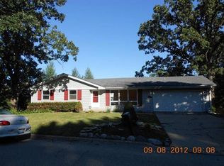 507 Oak Dr, Dundee, IL 60118