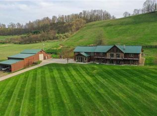 6020 Moores Ridge Rd SE, Uhrichsville, OH 44683