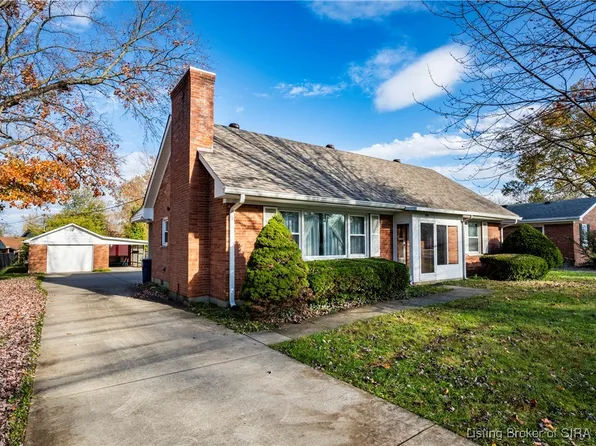 604 W Utica Street, Sellersburg, IN 47172