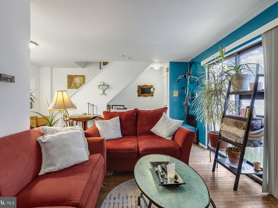 1st image of 306 W Wildey St #B