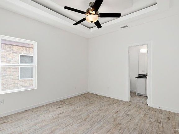 4th image of 3703 Valeria St APT 4