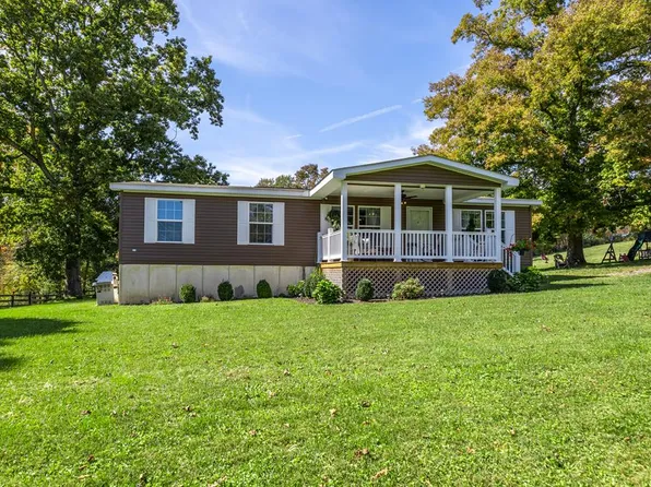 18521 Woodland Hills Rd, Abingdon, VA 24210