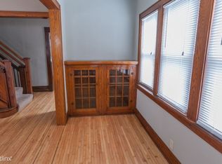 991 6th St E, Saint Paul, MN 55106