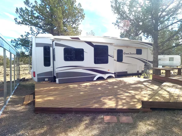 6655 SW Lizard Dr, Culver, OR 97734