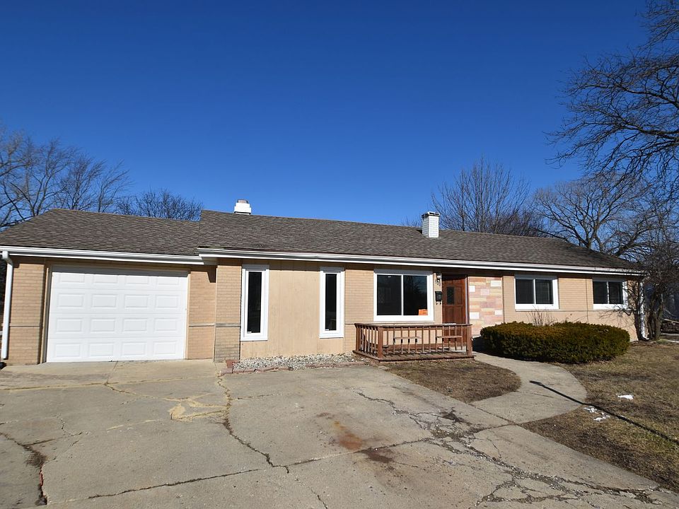 1st image of 300 Maricopa Ln