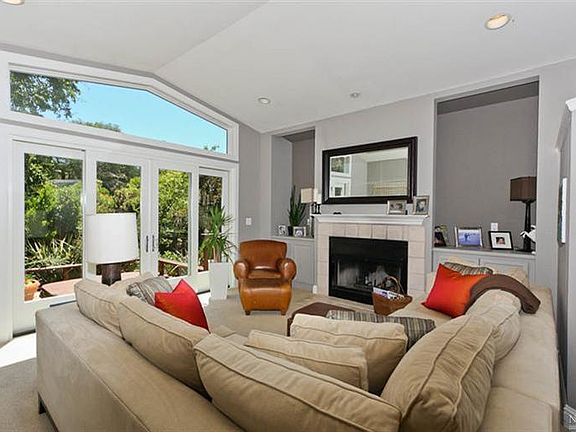 3rd image of 22 Cordone Dr