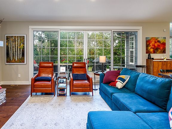 4th image of 1525 Top O Hollow Rd