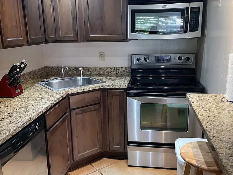 55 N Cherry Ave #212 — Photo 10