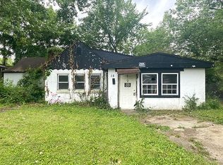 15 Roger Ct, Dayton, OH 45406