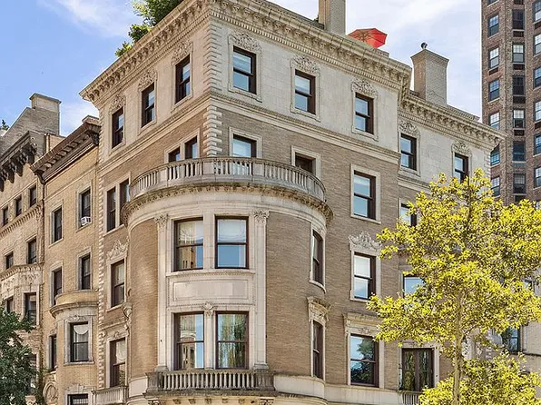 25 Riverside Dr, New York, NY 10023