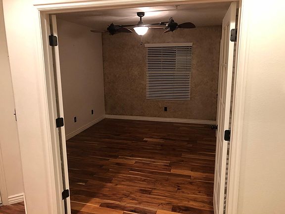 3rd image of 11776 S Grandville Ave #12