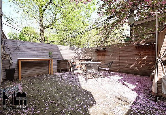 4th image of 85 Monroe St #1B