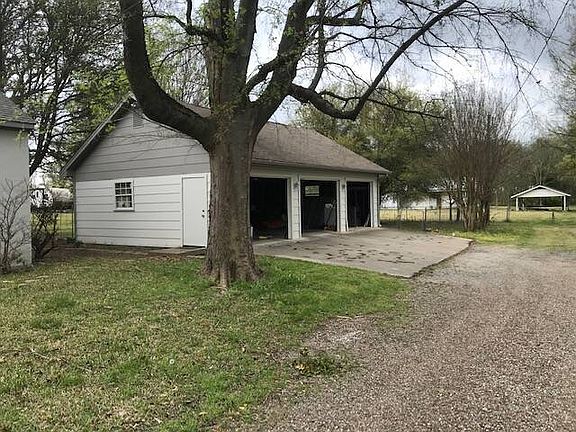 3rd image of 1604 W Main St