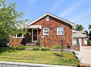 48 Rosewood Dr, Keyport, NJ 07735