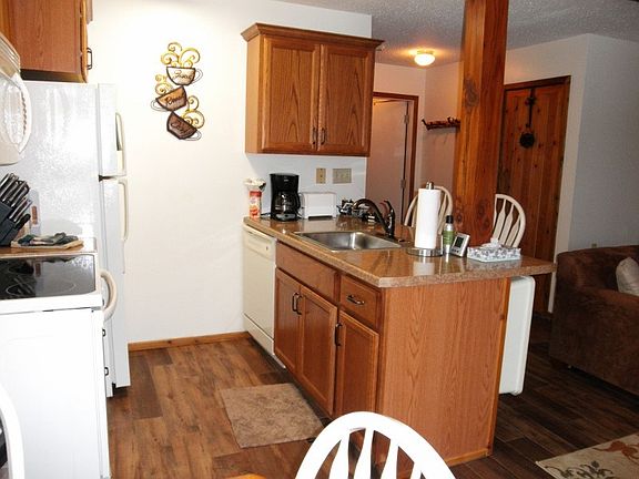2nd image of 2435 Tomahawk Dr #501