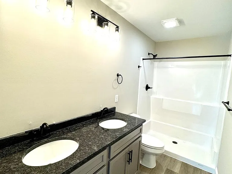 678 Zephyr Dr — Photo 9