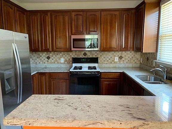 5th image of 2440 Mountain Mill Pl