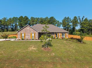 19 Garret Ln, Ellisville, MS 39437
