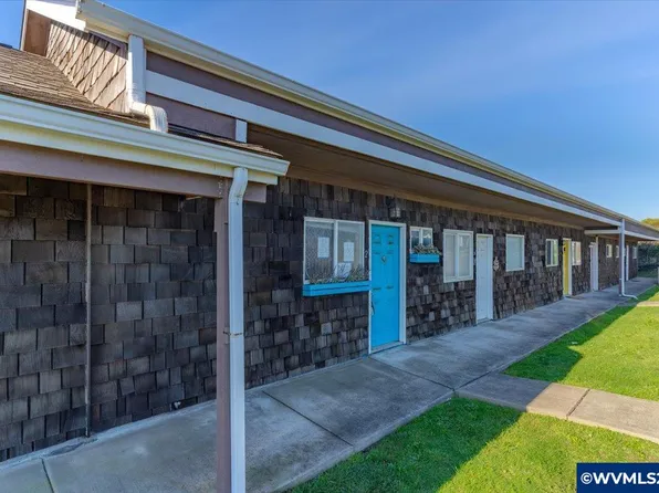 801 NW Coast St APT 2, Newport, OR 97365