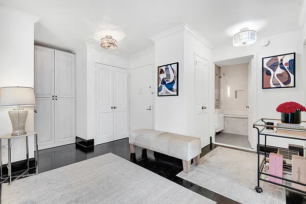 Rented by Cooper & Cooper Real Estate | media 14