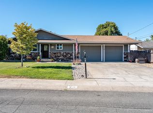 420 Zinfandel Drive, Ukiah, CA 95482
