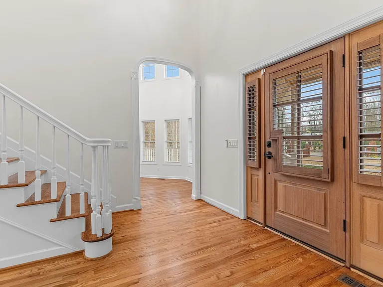 111 Rea Dr — Photo 5