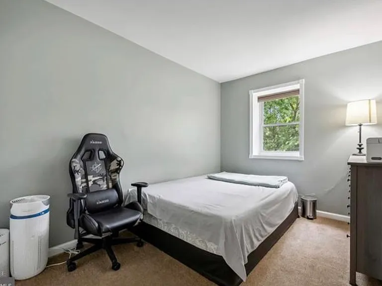 8225 Durness Ct — Photo 4