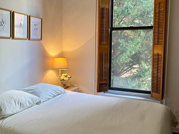 3rd image of 50 W 85th St APT 2