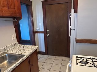 219 Walcott St APT 6, Pawtucket, RI 02860