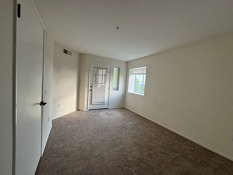 11175 Affinity Ct — Photo 8