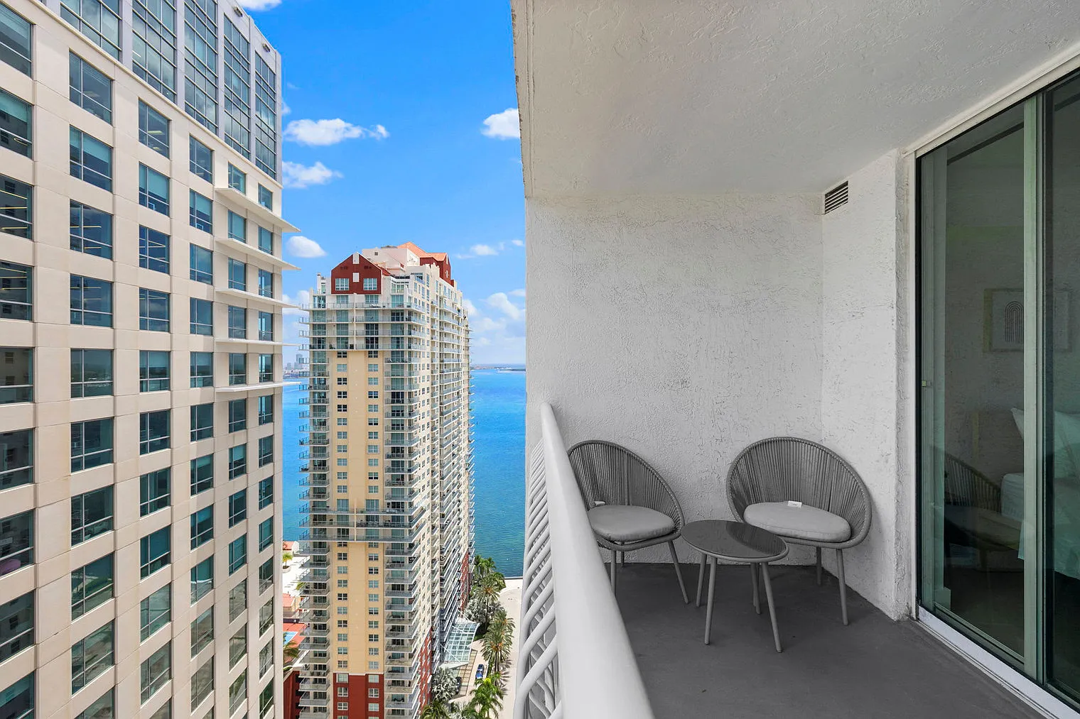 Studio, 1.0 bath, 419 sqft, $4,673 — Photo 2