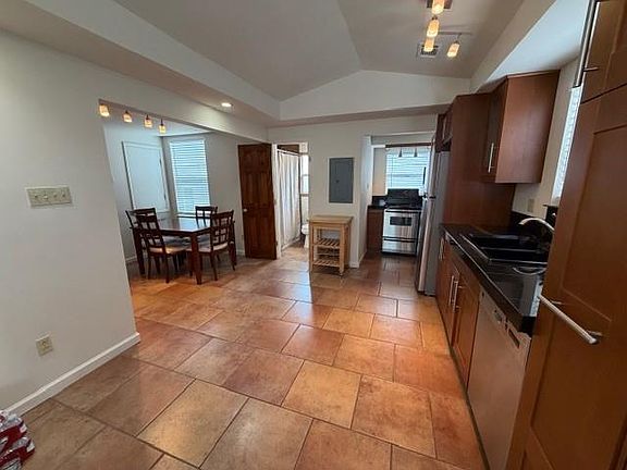 4th image of 6570 Louis Xiv St #B