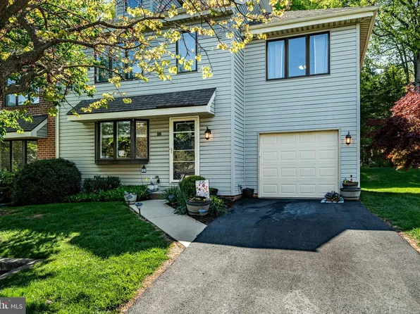 18 Foster Ln, Downingtown, PA 19335