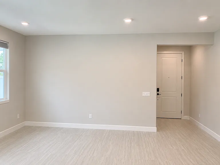 10854 Olivia Way — Photo 6