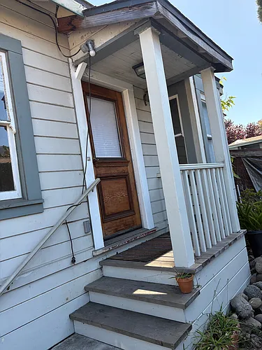 4311 Salem St Photo 1