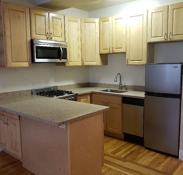 1st image of 840 Geary St APT 11