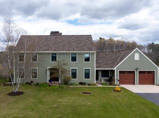 6300 Lakewood Ln, Manitowoc, WI 54220