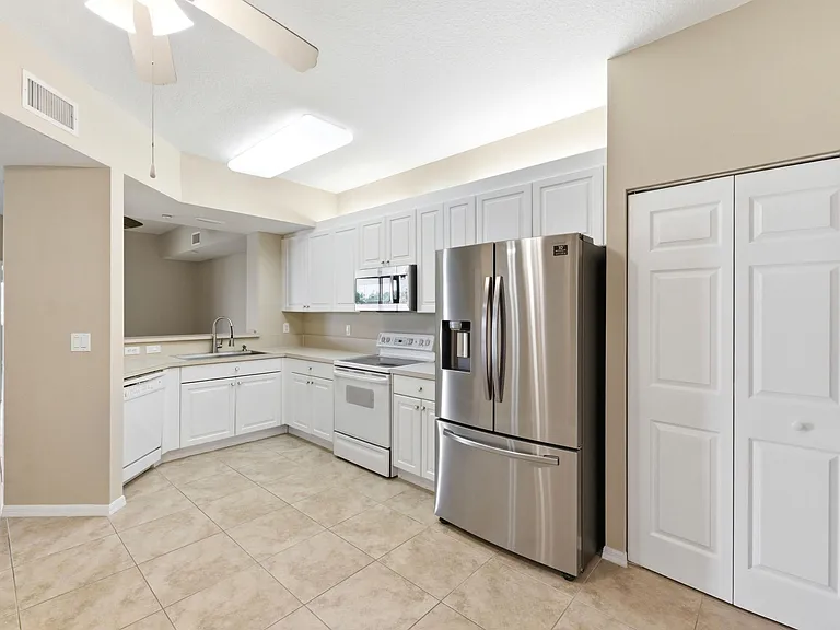 7765 Yardley Dr #107 — Photo 2