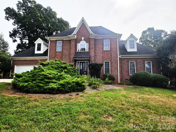 408 5th Ave NE, Conover, NC 28613