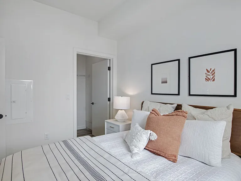 Greeley Court — Photo 15
