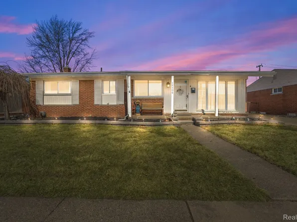 14306 Huntington St, Riverview, MI 48193